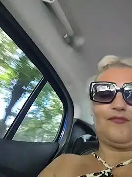 Divineblond online show from July 2026 07:14:02 AM