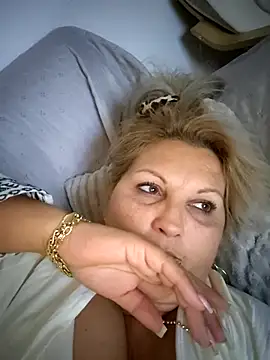 Divineblond online show from September 2025 05:31:01 PM