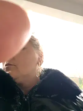 Divineblond online show from October 2025 08:13:01 AM