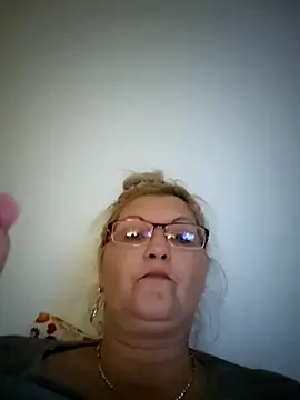 Divineblond online show from January 2026 09:18:02 PM