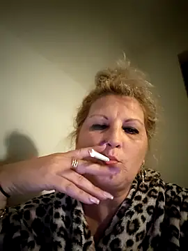 Divineblond online show from October 2025 07:36:01 PM