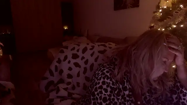 Divineblond online show from January 2026 11:30:02 PM