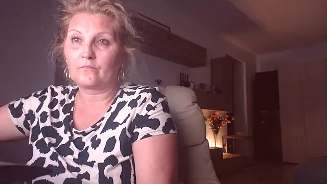 Divineblond online show from September 2025 10:46:02 PM
