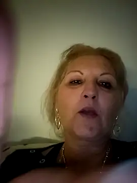 Divineblond online show from October 2025 07:25:01 PM