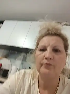 Divineblond online show from March 2026 10:34:02 PM