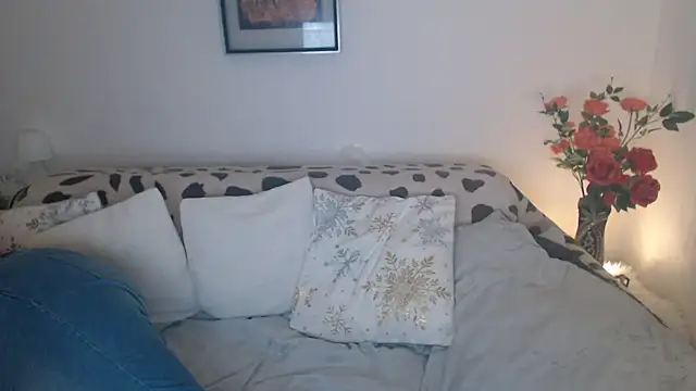 Divineblond online show from February 2026 03:55:01 PM