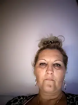 Divineblond online show from October 2025 08:21:01 PM