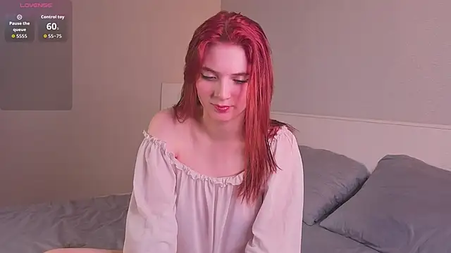 Snapshot of MariAllen chatting on May 2026 07:27:01 AM MariAllen online show from May 2026 07:27:01 AM