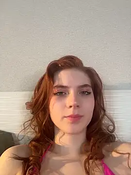 Snapshot of MariAllen chatting on June 2026 09:43:01 AM MariAllen online show from June 2026 09:43:01 AM