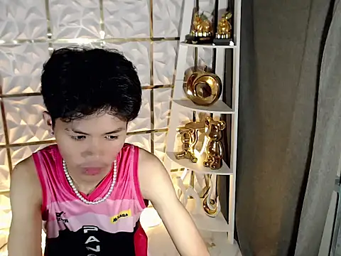 sweet cuttieguy online show from April 2026 12:39:01 AM