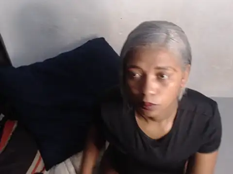 Snapshot of NawtyDiva4u chatting on June 2026 04:03:01 AM NawtyDiva4u online show from June 2026 04:03:01 AM