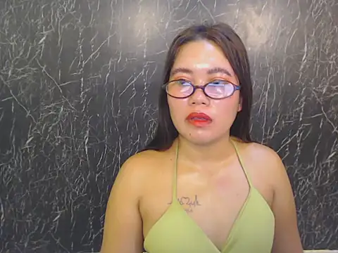 ur prettychelsie online show from April 2026 01:14:02 PM