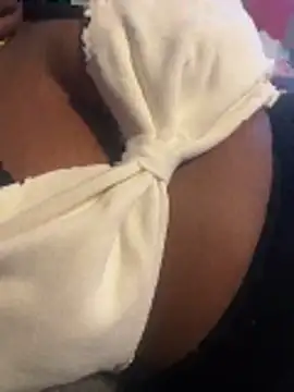 chocohoneyx online show from April 2026 08:43:01 AM