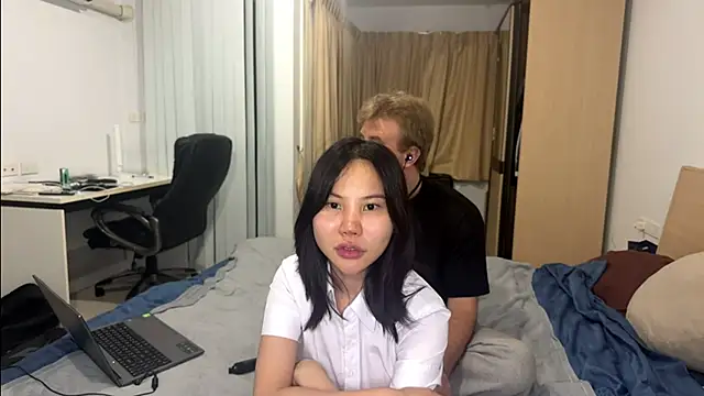 BunnyBom online show from April 2026 04:19:01 PM