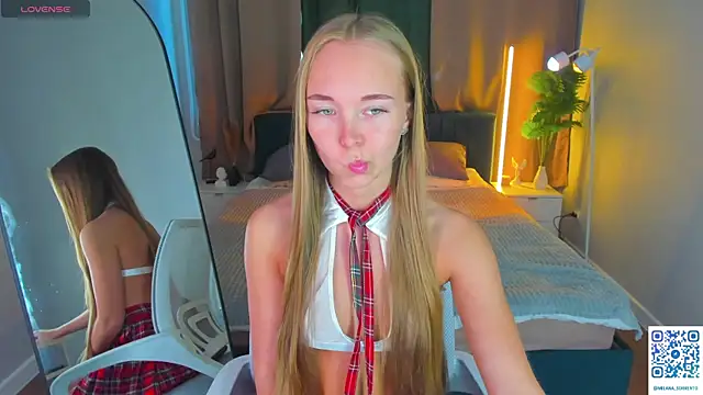 Milana Sorrento online show from June 2026 01:05:01 AM