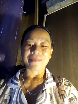 Ari-Na9 online show from May 2026 07:05:02 AM