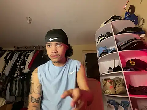 Mateo19cm  online show from April 2026 04:36:02 PM