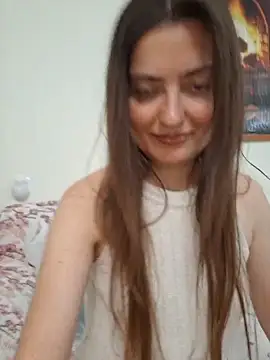 Snapshot of Alba2331 chatting on May 2026 12:25:01 PM Alba2331 online show from May 2026 12:25:01 PM