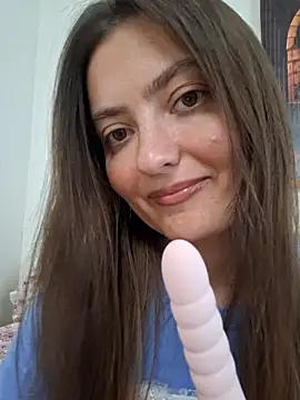 Snapshot of Alba2331 chatting on May 2026 01:11:02 PM Alba2331 online show from May 2026 01:11:02 PM