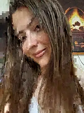 Snapshot of Alba2331 chatting on July 2026 05:35:02 PM Alba2331 online show from July 2026 05:35:02 PM