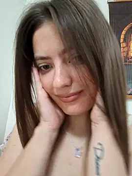 Snapshot of Alba2331 chatting on June 2026 09:36:01 AM Alba2331 online show from June 2026 09:36:01 AM
