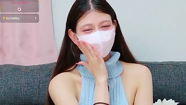 Lina caro  online show from April 2026 01:52:02 PM