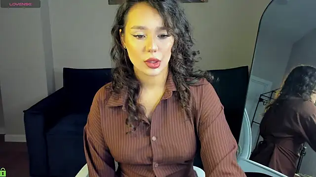 Elaine Smith online show from May 2026 09:34:01 AM