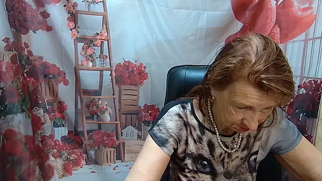AliceWriter online show from May 2026 11:28:02 AM