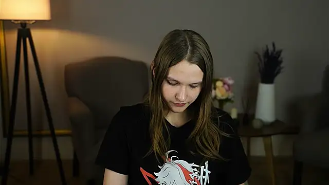 ErnaAmerica online show from April 2026 02:13:01 PM