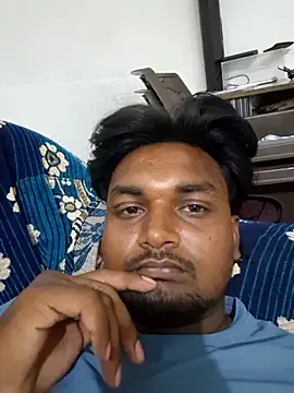 Gujju here online show from May 2026 07:52:01 PM