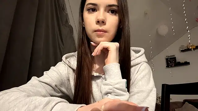 JoellaGrode online show from April 2026 08:57:02 PM