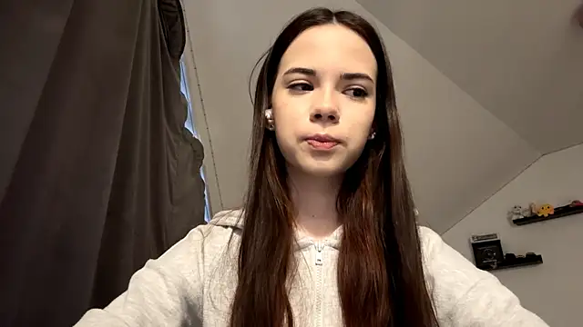 JoellaGrode online show from May 2026 06:22:02 PM