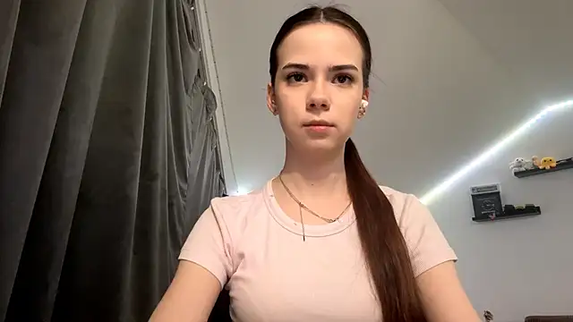 JoellaGrode online show from May 2026 07:22:02 PM