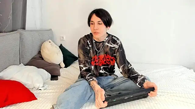 SolarFringe online show from April 2026 09:16:02 PM