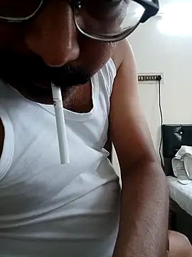 TamilRedchilli online show from May 2026 04:38:01 AM