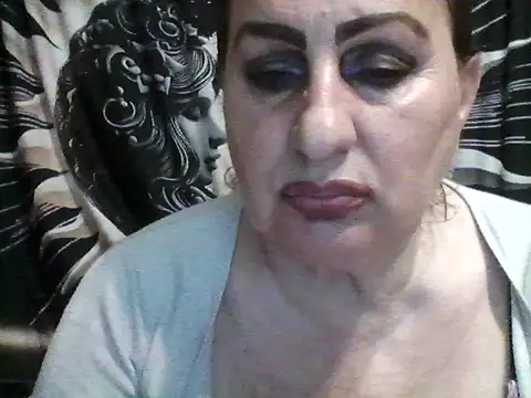 LoaqLovew online show from April 2026 03:09:01 PM