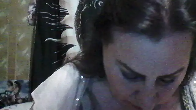 LoaqLovew online show from May 2026 06:52:02 PM