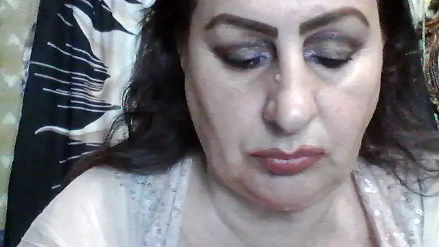 LoaqLovew online show from May 2026 09:58:02 AM