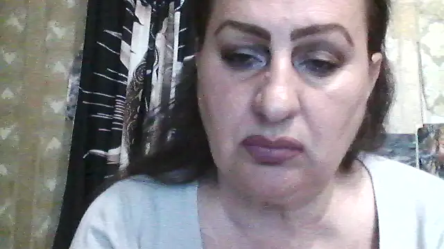 LoaqLovew online show from April 2026 12:18:02 PM