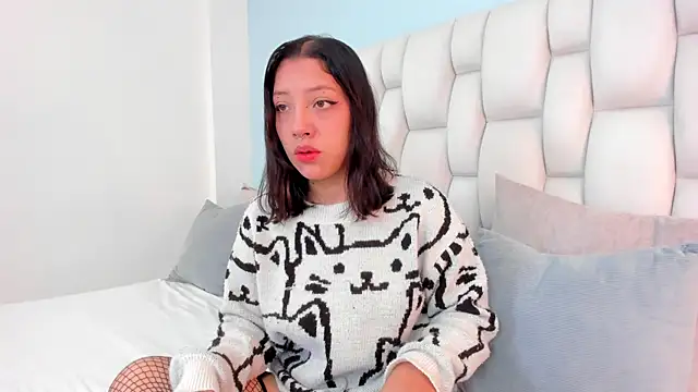 vayra moon online show from June 2026 12:54:02 PM