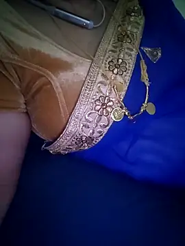 Call Honey online show from May 2026 01:02:02 AM