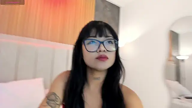 malory winehouse online show from April 2026 11:38:02 AM