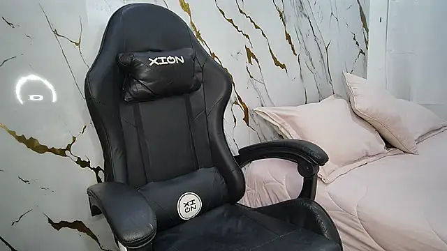 oriana sweet online show from July 2026 06:30:02 PM