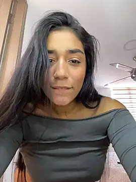 Snapshot of SaryJonex chatting on May 2026 03:37:02 PM SaryJonex online show from May 2026 03:37:02 PM