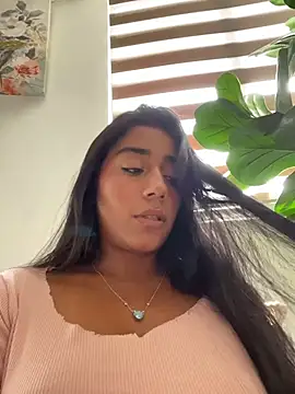 Snapshot of SaryJonex chatting on May 2026 02:01:01 PM SaryJonex online show from May 2026 02:01:01 PM