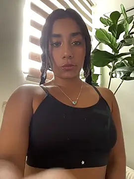 Snapshot of SaryJonex chatting on June 2026 03:57:01 PM SaryJonex online show from June 2026 03:57:01 PM
