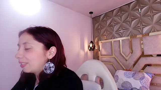 stephaniesun  online show from May 2026 01:05:02 PM