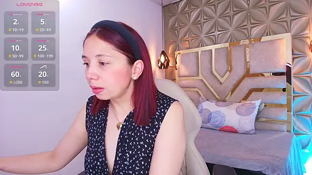 stephaniesun  online show from June 2026 01:05:02 PM