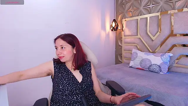 stephaniesun  online show from June 2026 12:54:01 PM