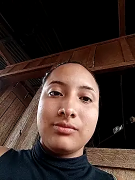 Soffia-zapata online show from May 2026 08:17:01 PM